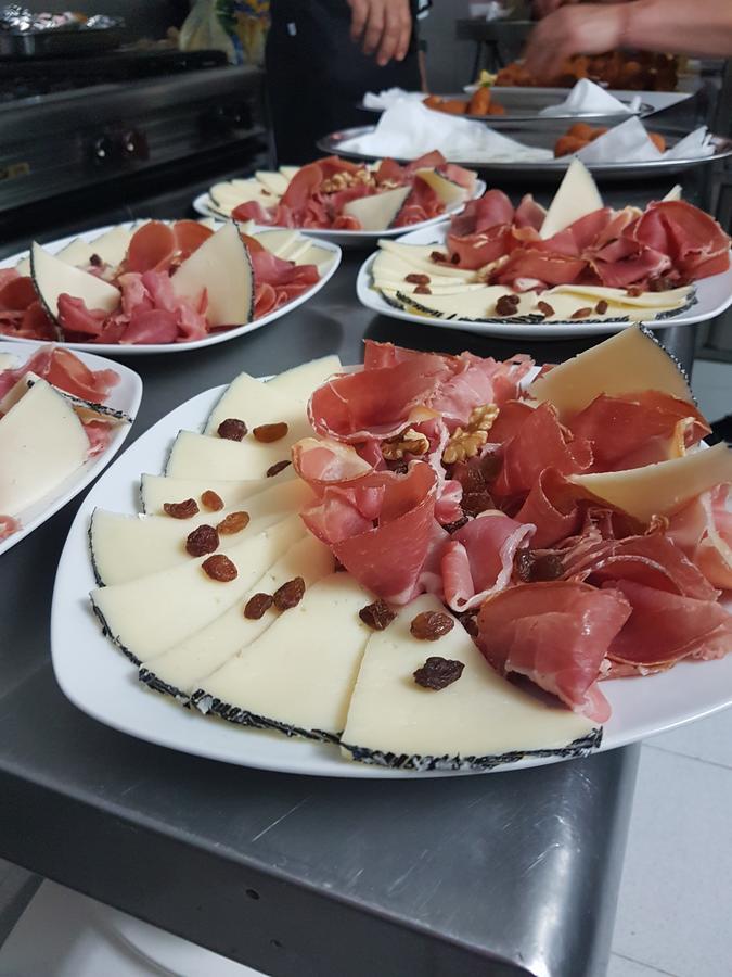 폰다 센트럴 호텔 아데제 외부 사진